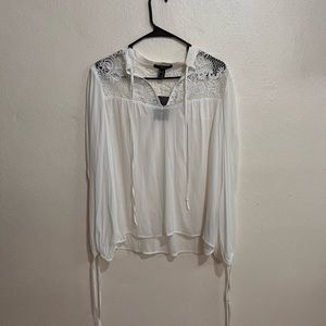 White Long sleeve blouse